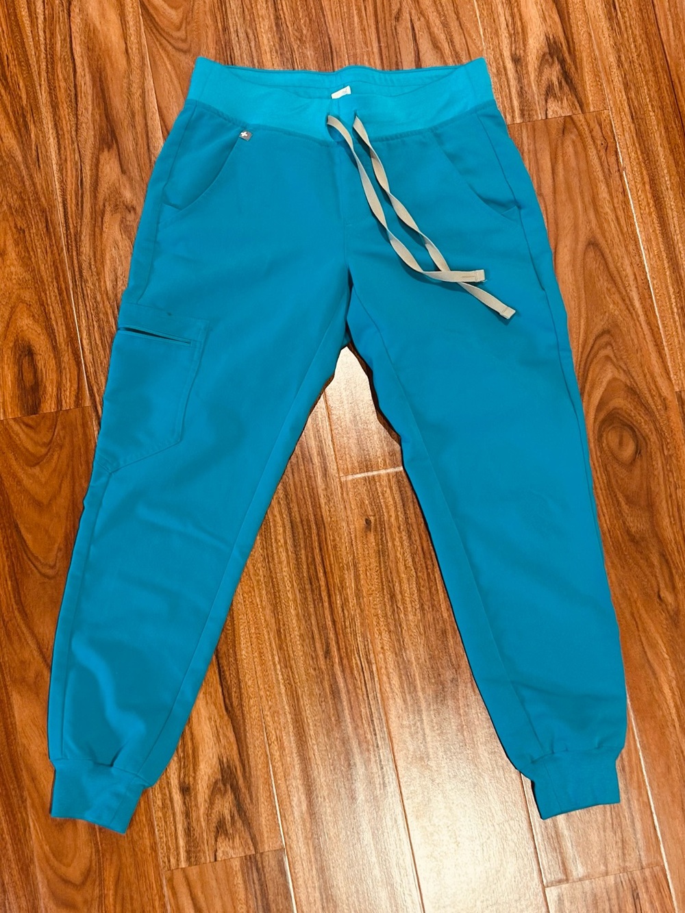 Figs XS- petite teal jogger scrub pants women’s xs short/ petite